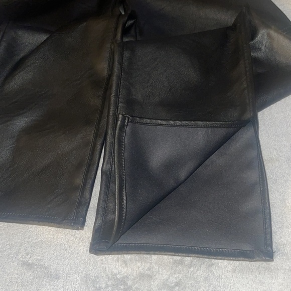 Good American - Picture 4 of 7